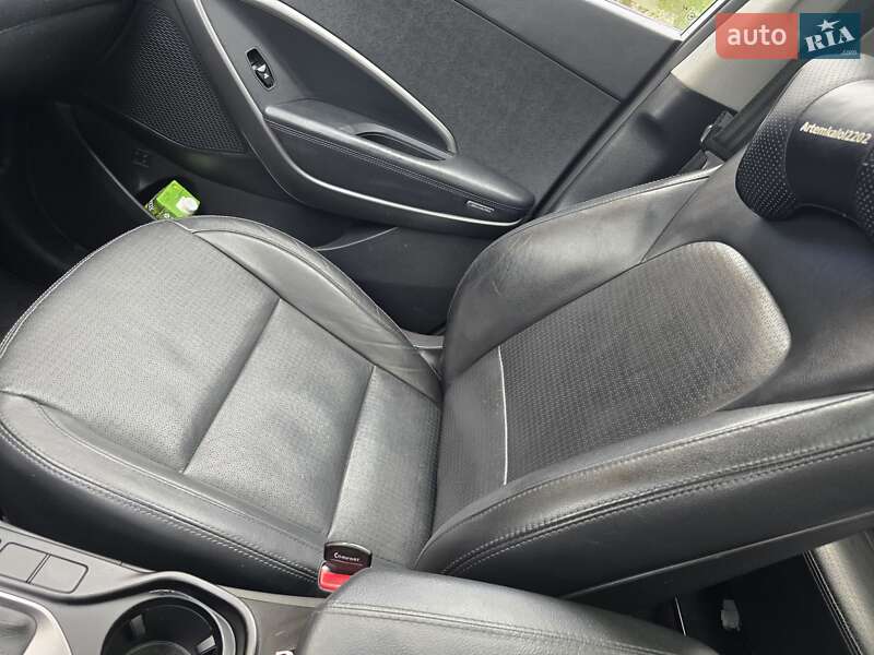 Позашляховик / Кросовер Hyundai Santa FE 2012 в Вінниці