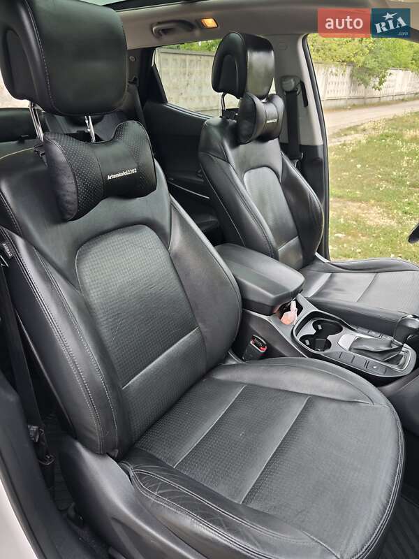 Позашляховик / Кросовер Hyundai Santa FE 2012 в Вінниці