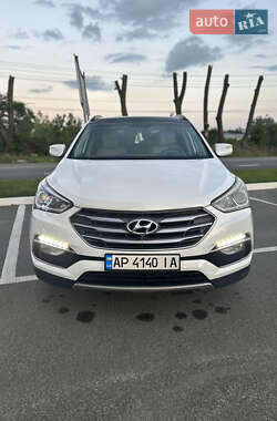 Внедорожник / Кроссовер Hyundai Santa FE 2016 в Киеве