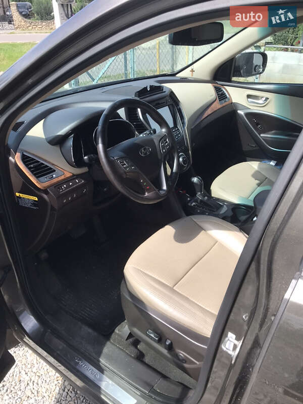 Позашляховик / Кросовер Hyundai Santa FE 2014 в Дубні