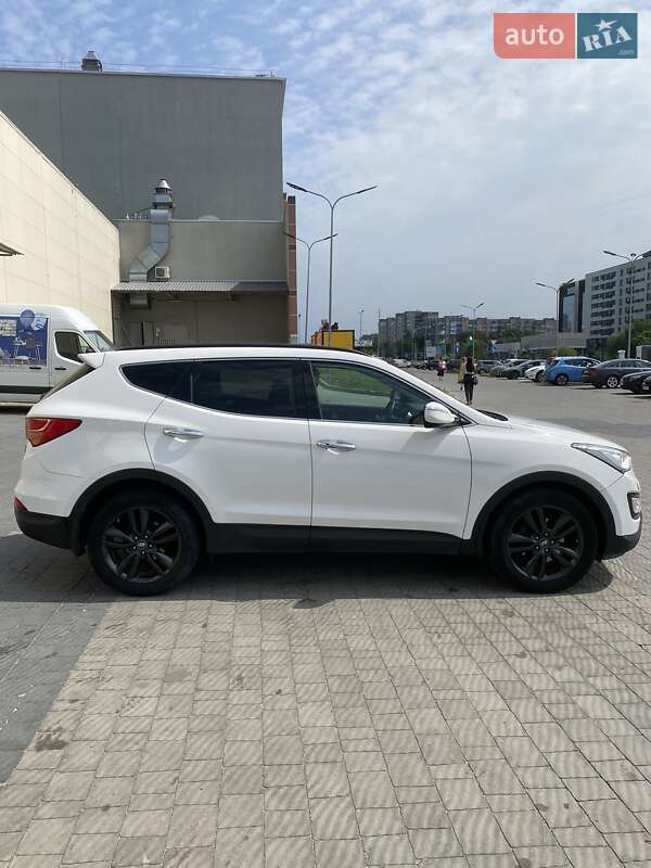 Позашляховик / Кросовер Hyundai Santa FE 2013 в Львові