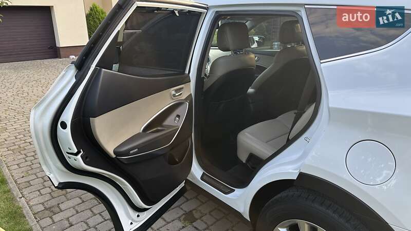 Позашляховик / Кросовер Hyundai Santa FE 2016 в Рівному фото 23 Позашляховик / Кросовер Hyundai Santa FE 2016 в Рівному