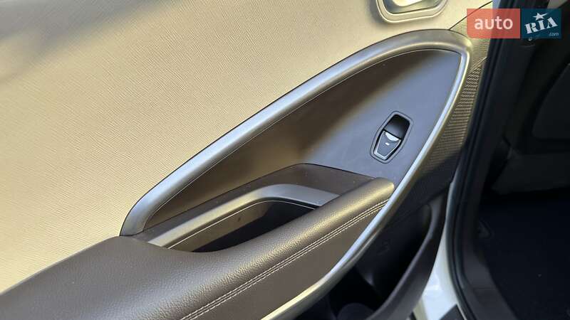 Позашляховик / Кросовер Hyundai Santa FE 2016 в Рівному фото 36 Позашляховик / Кросовер Hyundai Santa FE 2016 в Рівному