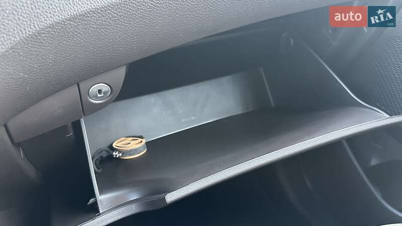 Позашляховик / Кросовер Hyundai Santa FE 2016 в Рівному фото 46 Позашляховик / Кросовер Hyundai Santa FE 2016 в Рівному