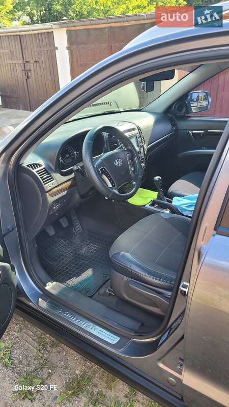 Позашляховик / Кросовер Hyundai Santa FE 2011 в Сумах