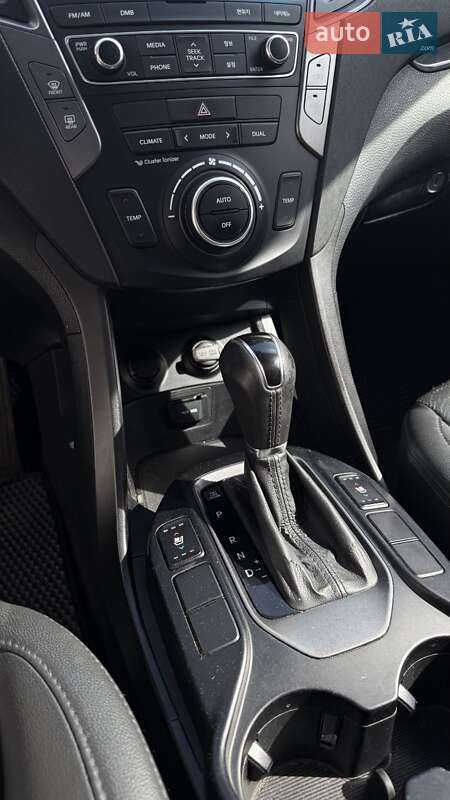 Позашляховик / Кросовер Hyundai Santa FE 2015 в Одесі