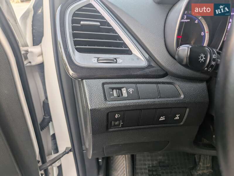 Позашляховик / Кросовер Hyundai Santa FE 2014 в Бердичеві фото 24 Позашляховик / Кросовер Hyundai Santa FE 2014 в Бердичеві
