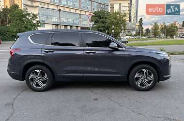 Внедорожник / Кроссовер Hyundai Santa FE 2021 в 