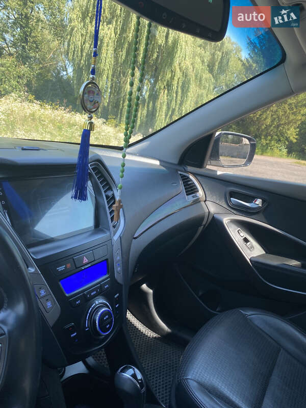 Позашляховик / Кросовер Hyundai Santa FE 2013 в Рогатині