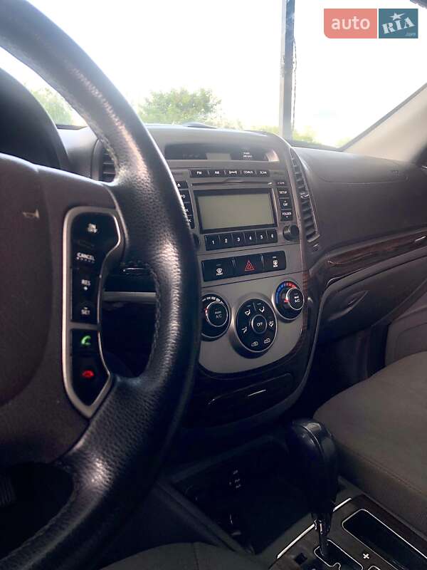 Позашляховик / Кросовер Hyundai Santa FE 2010 в Києві