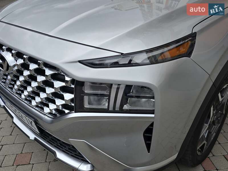 Внедорожник / Кроссовер Hyundai Santa FE 2022 в Ивано-Франковске