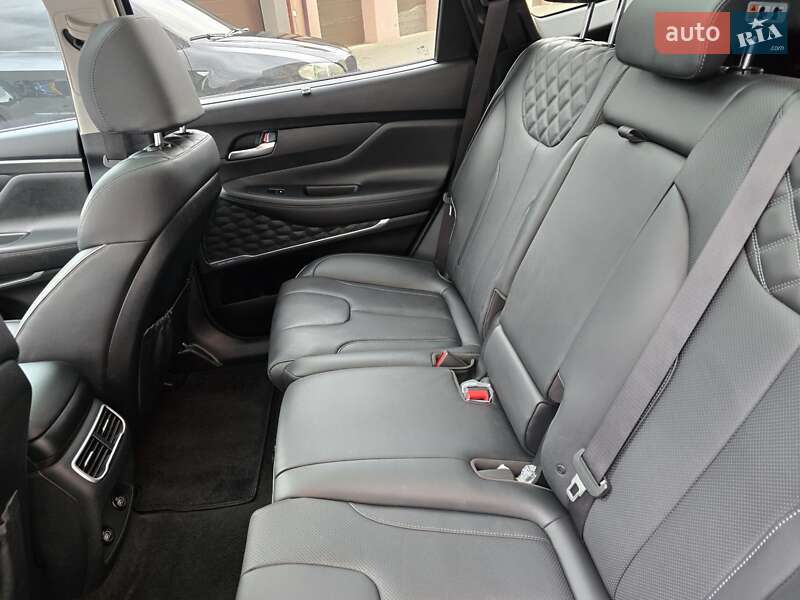 Внедорожник / Кроссовер Hyundai Santa FE 2022 в Ивано-Франковске
