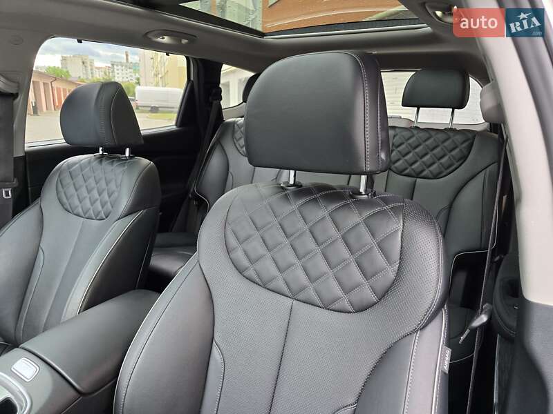 Внедорожник / Кроссовер Hyundai Santa FE 2022 в Ивано-Франковске