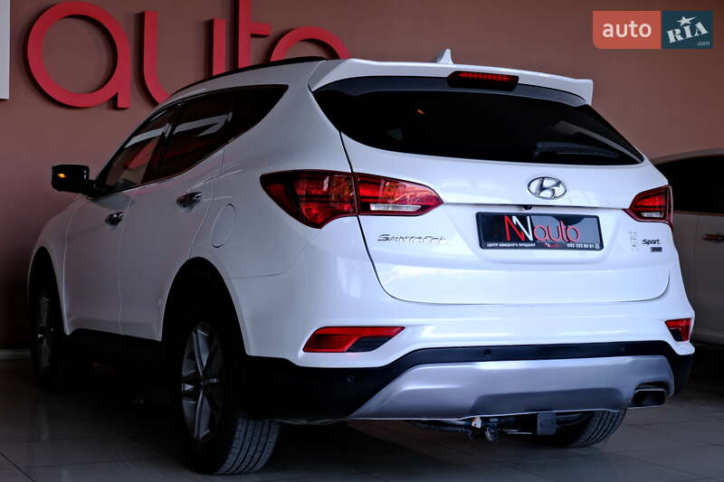 Позашляховик / Кросовер Hyundai Santa FE 2016 в Одесі
