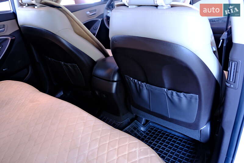 Позашляховик / Кросовер Hyundai Santa FE 2016 в Одесі