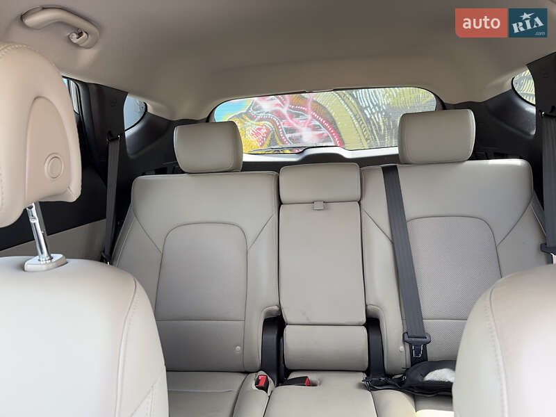 Внедорожник / Кроссовер Hyundai Santa FE 2018 в Киеве