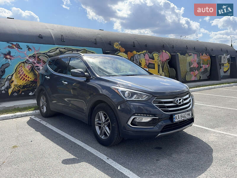 Внедорожник / Кроссовер Hyundai Santa FE 2018 в 