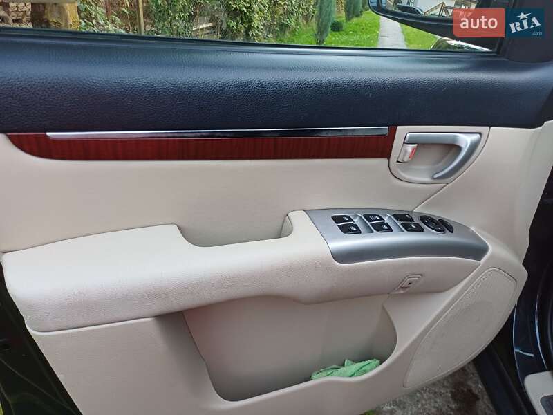 Внедорожник / Кроссовер Hyundai Santa FE 2008 в Калуше