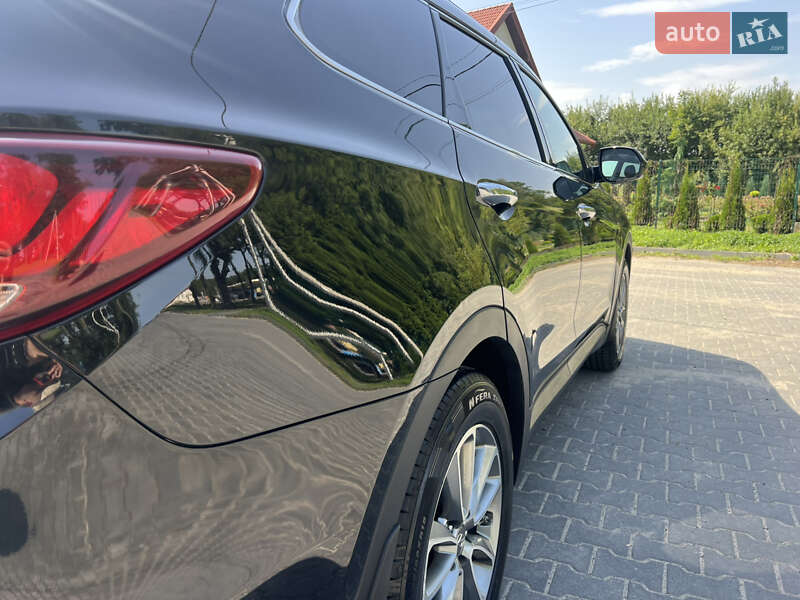 Позашляховик / Кросовер Hyundai Santa FE 2016 в Львові