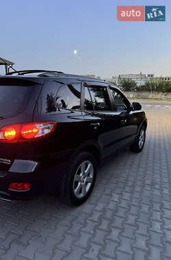 Внедорожник / Кроссовер Hyundai Santa FE 2009 в 