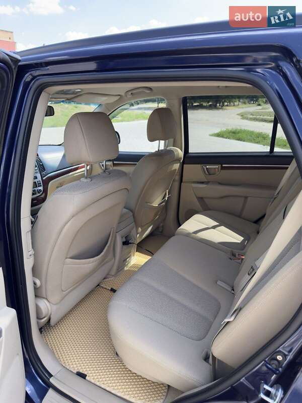 Внедорожник / Кроссовер Hyundai Santa FE 2009 в Ватутино