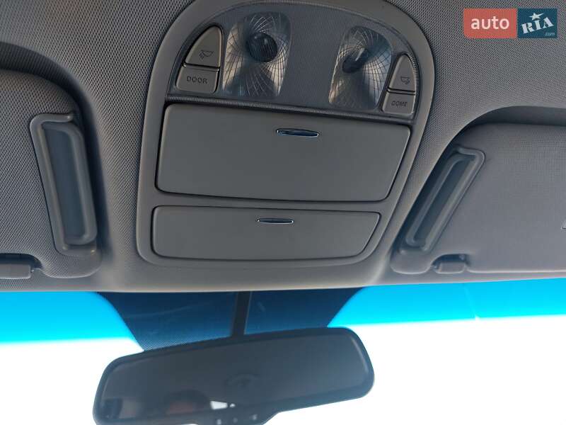 Позашляховик / Кросовер Hyundai Santa FE 2012 в Києві