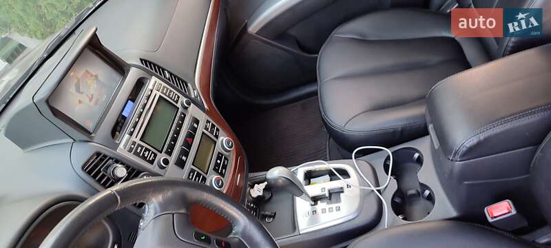 Внедорожник / Кроссовер Hyundai Santa FE 2009 в Черновцах