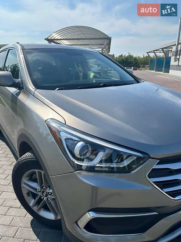 Внедорожник / Кроссовер Hyundai Santa FE 2018 в Луцке