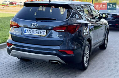 Внедорожник / Кроссовер Hyundai Santa FE 2017 в 