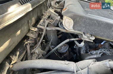 Позашляховик / Кросовер Hyundai Santa FE 2002 в 