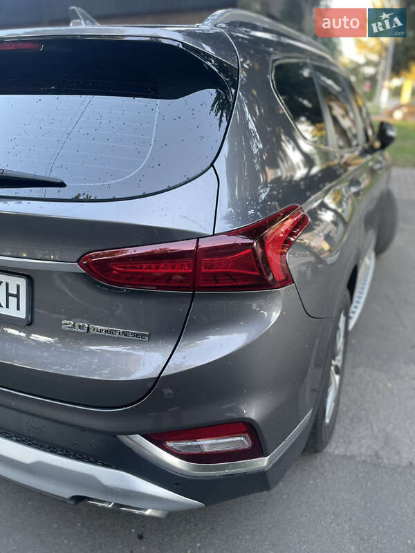 Позашляховик / Кросовер Hyundai Santa FE 2019 в Умані