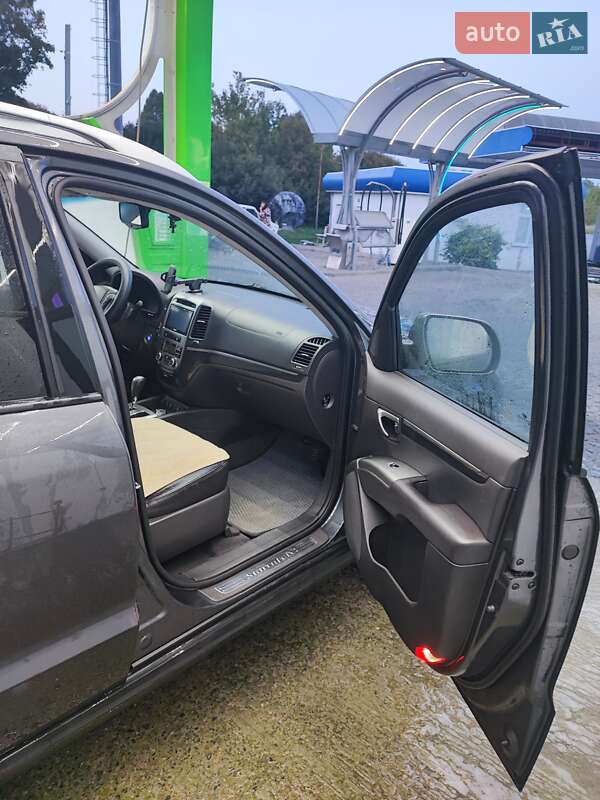 Внедорожник / Кроссовер Hyundai Santa FE 2010 в Хмельницком