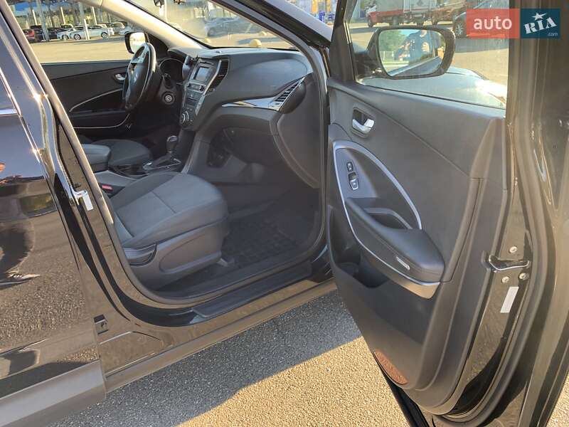 Внедорожник / Кроссовер Hyundai Santa FE 2017 в Киеве фото 15 Внедорожник / Кроссовер Hyundai Santa FE 2017 в Киеве