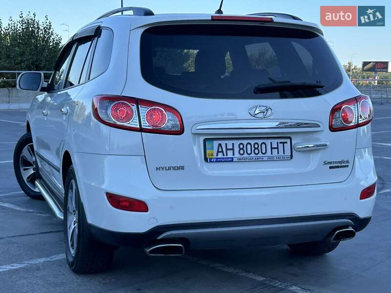 Позашляховик / Кросовер Hyundai Santa FE 2011 в Києві