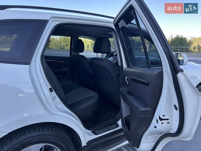 Позашляховик / Кросовер Hyundai Santa FE 2011 в Києві