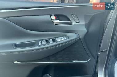 Внедорожник / Кроссовер Hyundai Santa FE 2020 в 