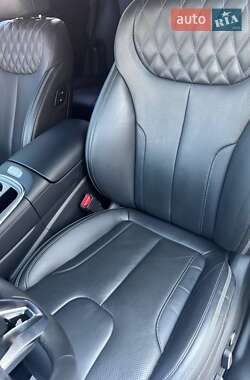 Внедорожник / Кроссовер Hyundai Santa FE 2020 в 