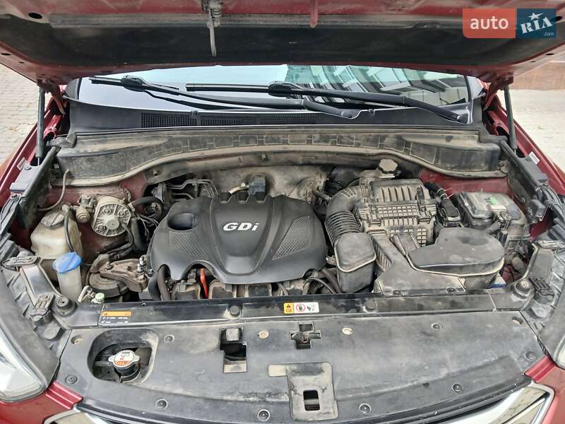 Внедорожник / Кроссовер Hyundai Santa FE 2015 в Ивано-Франковске