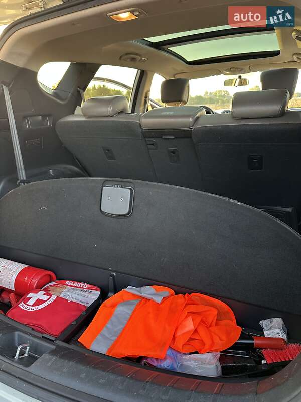 Внедорожник / Кроссовер Hyundai Santa FE 2013 в Киеве