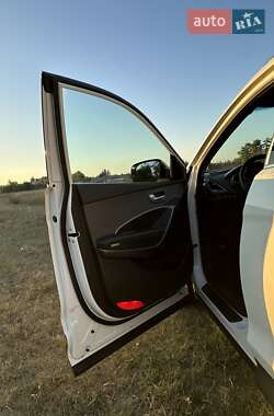 Внедорожник / Кроссовер Hyundai Santa FE 2013 в Киеве