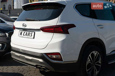 Внедорожник / Кроссовер Hyundai Santa FE 2019 в 
