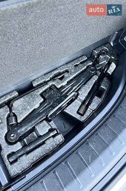 Внедорожник / Кроссовер Hyundai Santa FE 2013 в 