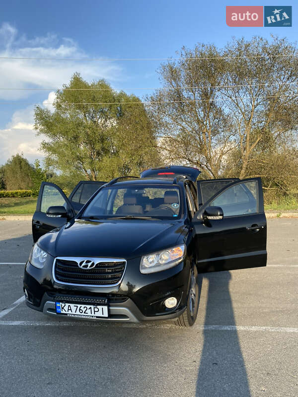 Позашляховик / Кросовер Hyundai Santa FE 2011 в Бучі