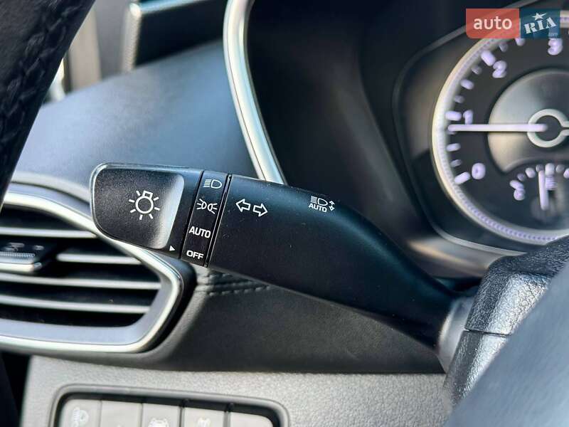 Позашляховик / Кросовер Hyundai Santa FE 2020 в Києві