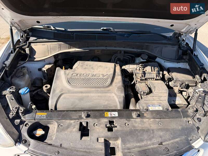 Позашляховик / Кросовер Hyundai Santa FE 2013 в Харкові
