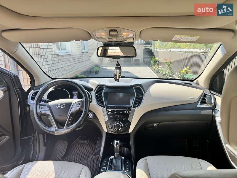 Позашляховик / Кросовер Hyundai Santa FE 2016 в Шепетівці