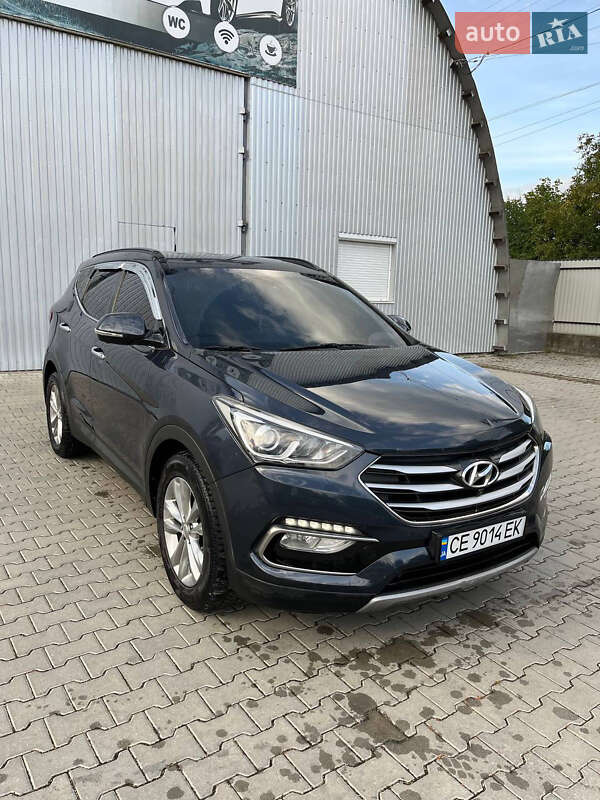 Позашляховик / Кросовер Hyundai Santa FE 2016 в Косові