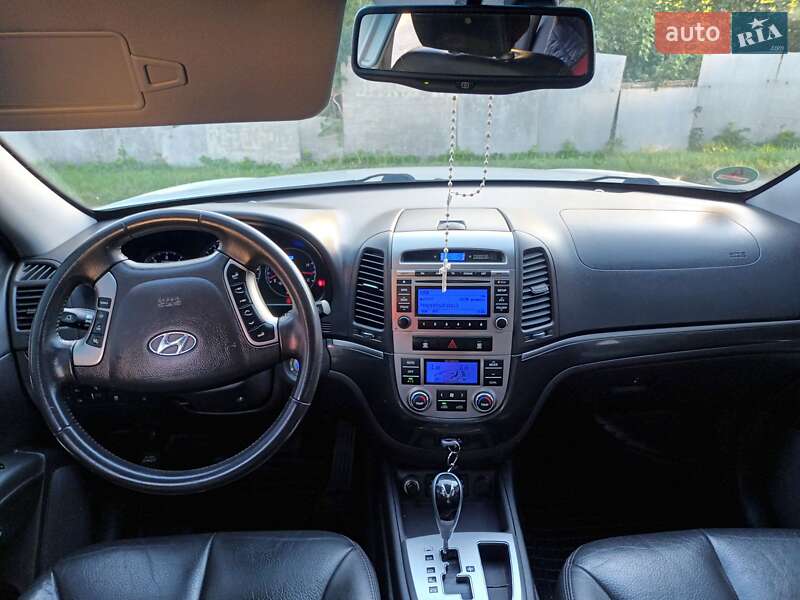 Позашляховик / Кросовер Hyundai Santa FE 2010 в Городенці