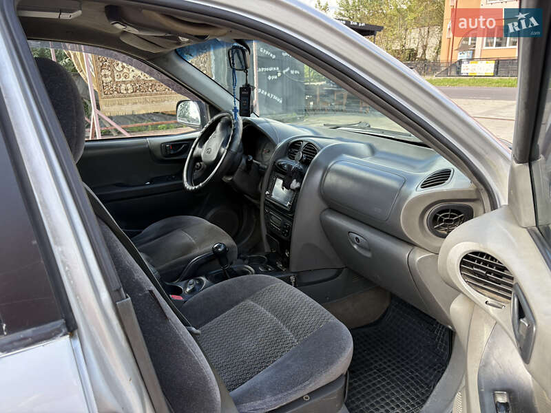 Позашляховик / Кросовер Hyundai Santa FE 2001 в Ужгороді