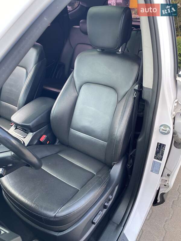 Позашляховик / Кросовер Hyundai Santa FE 2016 в Житомирі